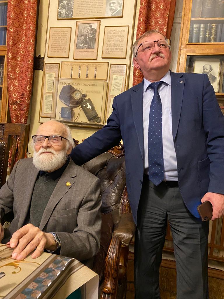 А.Н. Зелинский и В.С. Астахов